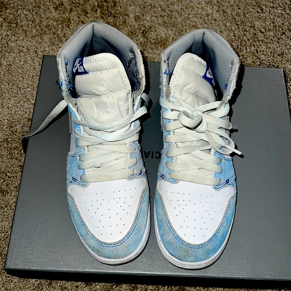 Jordan 1 Hyper Royal Smoke Grey size 7 GS